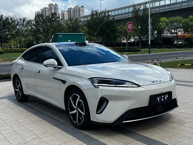 BYD Seal 07 DM-i — Фото автомобиля 3