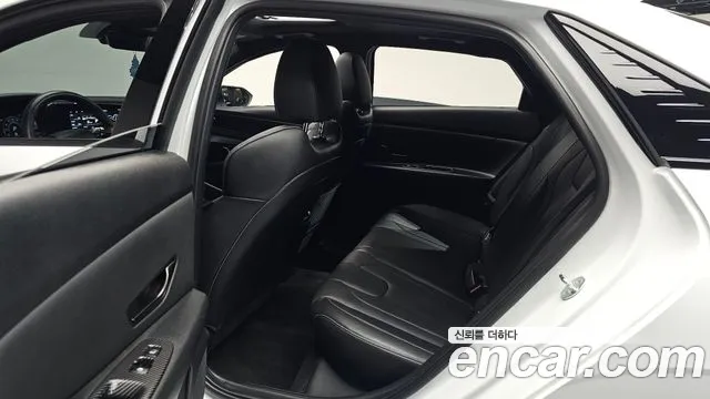 Hyundai AVANTE — Фото автомобиля 10