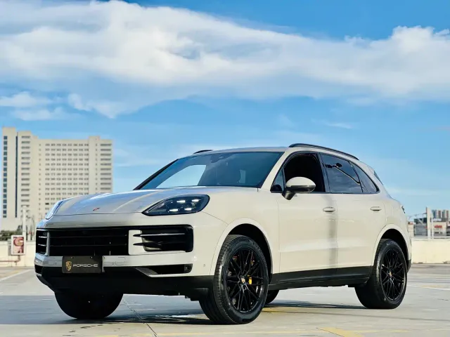 Фотография автомобиля — Porsche Cayenne