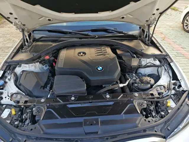 BMW 3 Series — Фото автомобиля 10