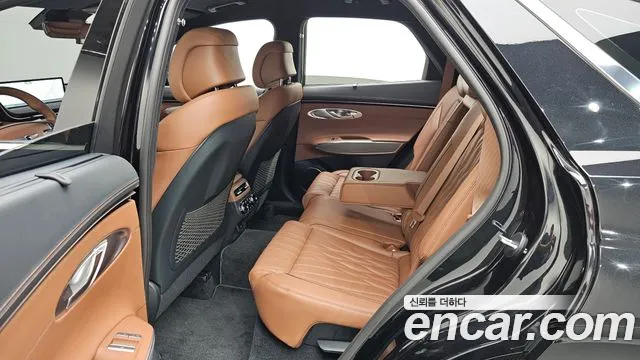Genesis GV70 2.5T Бензин AWD — Фото автомобиля 21