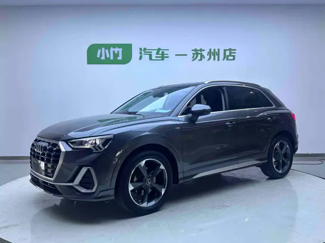 Фотография автомобиля — Audi Q3