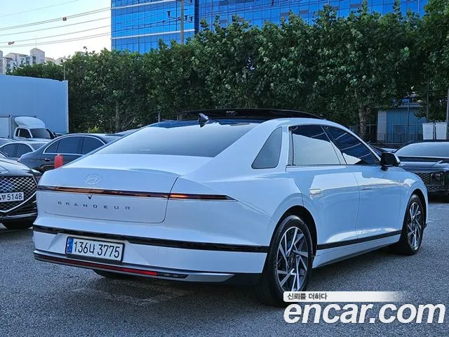 Hyundai Grandeur GN7 — Фото автомобиля 3