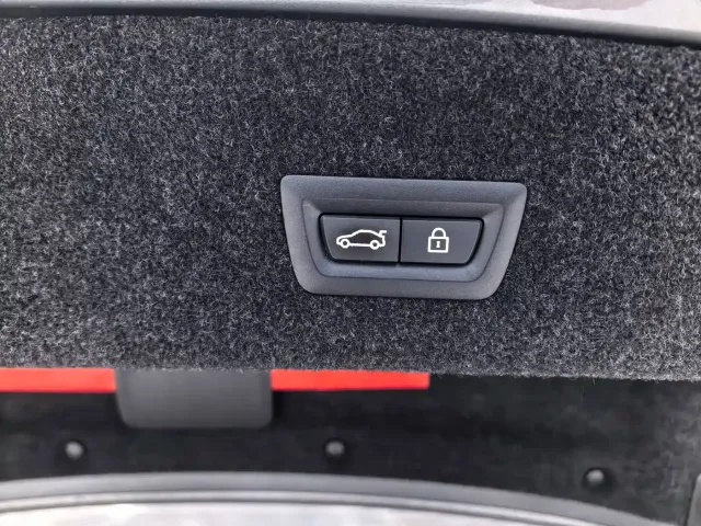 BMW 3 Series — Фото автомобиля 10