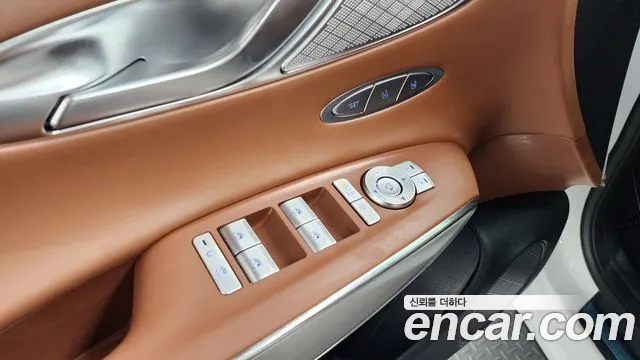 Genesis GV70 — Фото автомобиля 29