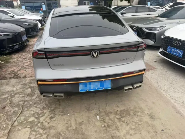 Changan UNI-V — Фото автомобиля 8