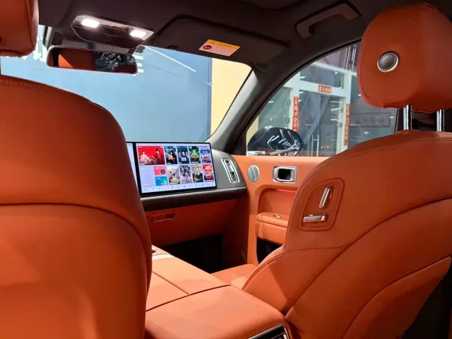 Li Auto L7 — Фото автомобиля 16