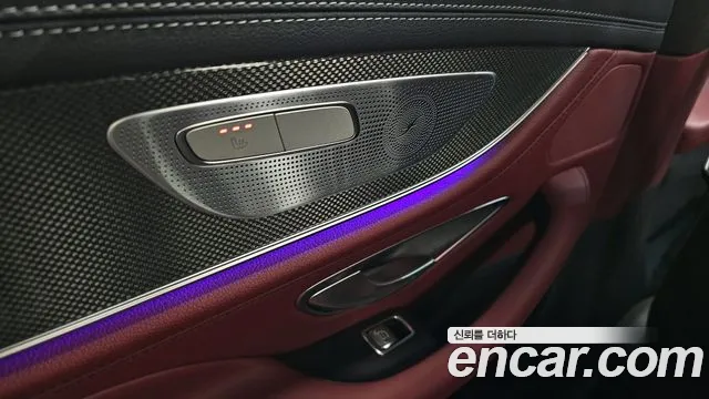 Mercedes-Benz CLS-Class — Фото автомобиля 17