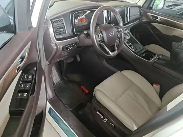 GAC Trumpchi M8 — Фото автомобиля 11