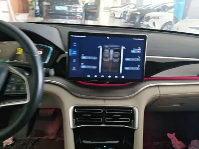 BYD Song PLUS — Фото автомобиля 12