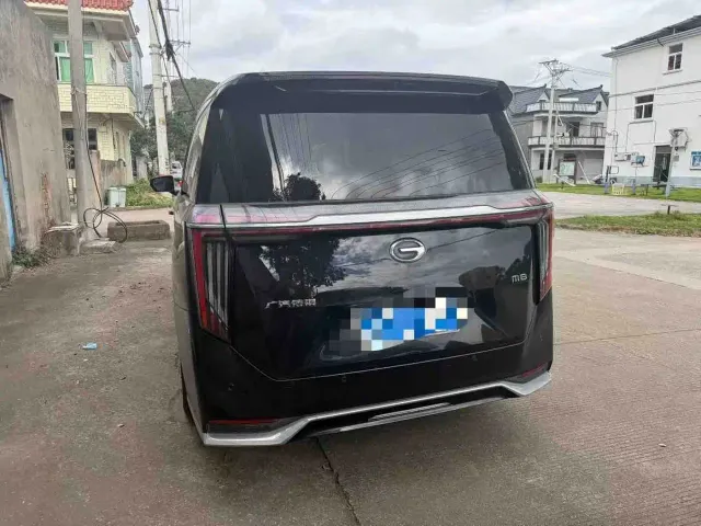 GAC Trumpchi M8 — Фото автомобиля 6