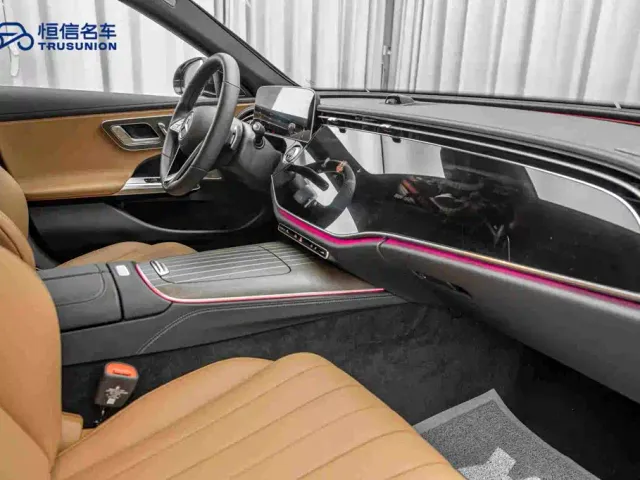 Mercedes-Benz E-Class — Фото автомобиля 14