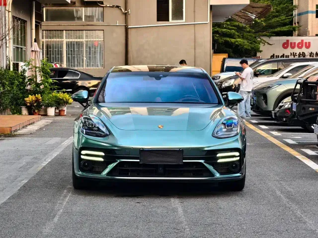 Porsche Panamera — Фото автомобиля 2