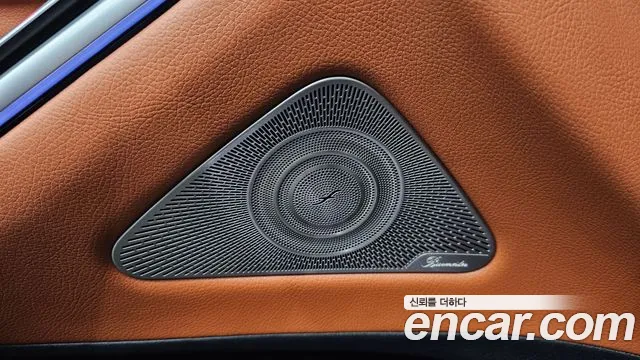 Mercedes-Benz S-Class — Фото автомобиля 23