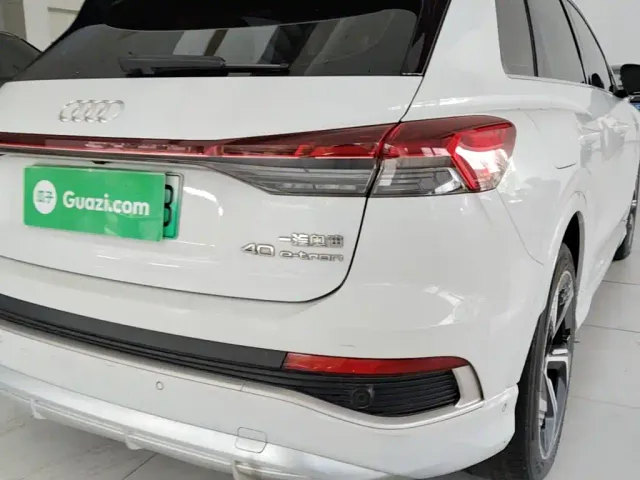 Audi Q4 e-tron — Фото автомобиля 23