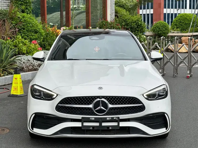Mercedes-Benz C-Class — Фото автомобиля 2