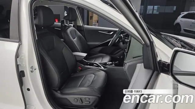 Kia Niro The All New — Фото автомобиля 16