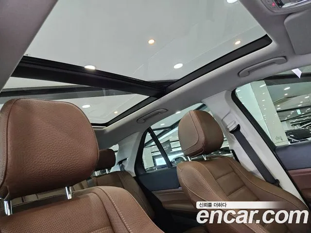Mercedes-Benz GLE-Class — Фото автомобиля 15