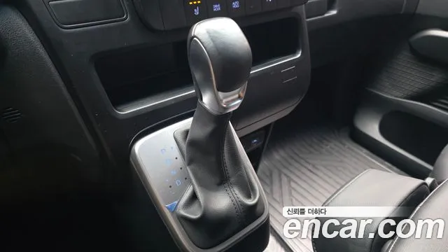 Hyundai Staria Staria Карго 3 места — Фото автомобиля 9