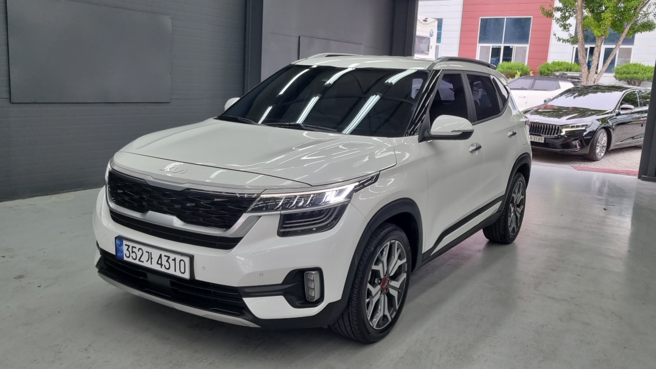 Фотография автомобиля — Kia Seltos