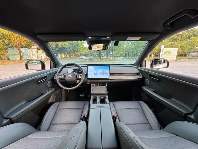 Toyota BoZhi 3X — Фото автомобиля 11