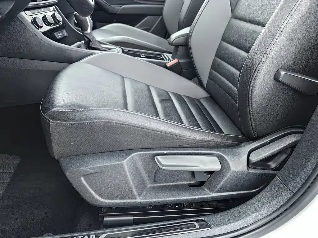 Volkswagen Sagitar 2022 280TSI DSG Surpassing Edition — Фото автомобиля 20