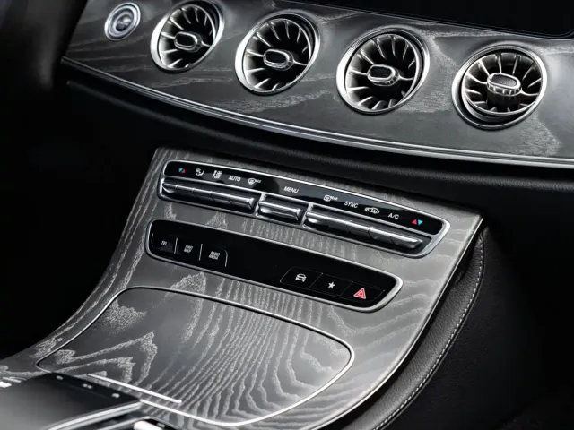 Mercedes-Benz CLS-Class — Фото автомобиля 6