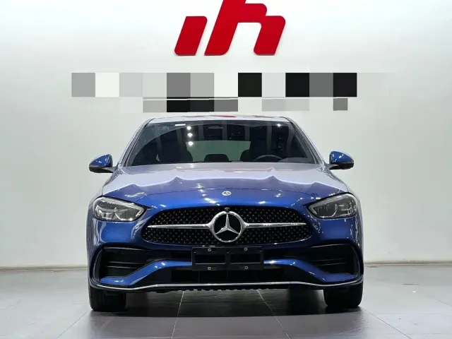 Mercedes-Benz C-Class — Фото автомобиля 2