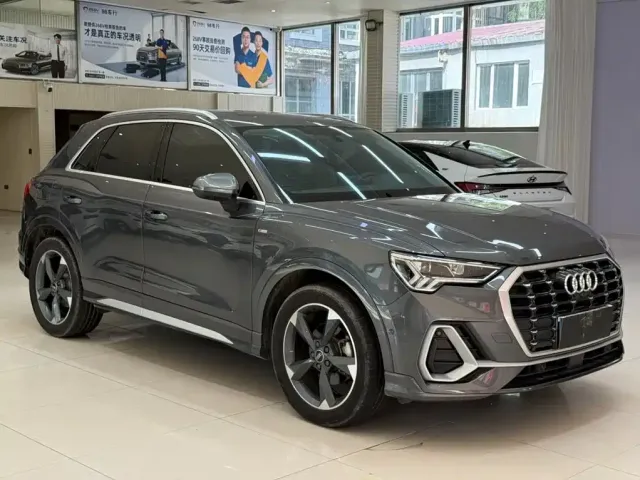 Audi Q3 — Фото автомобиля 3