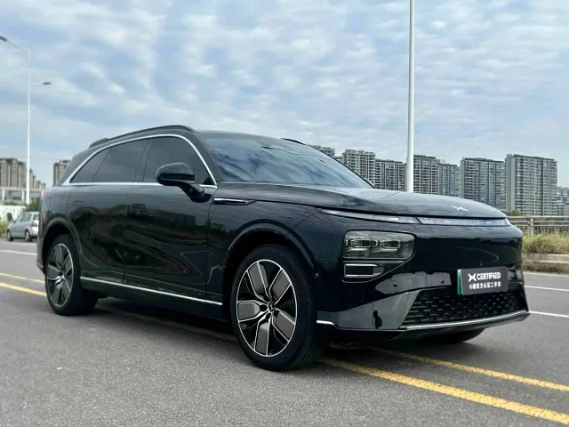 Xpeng G9 — Фото автомобиля 3