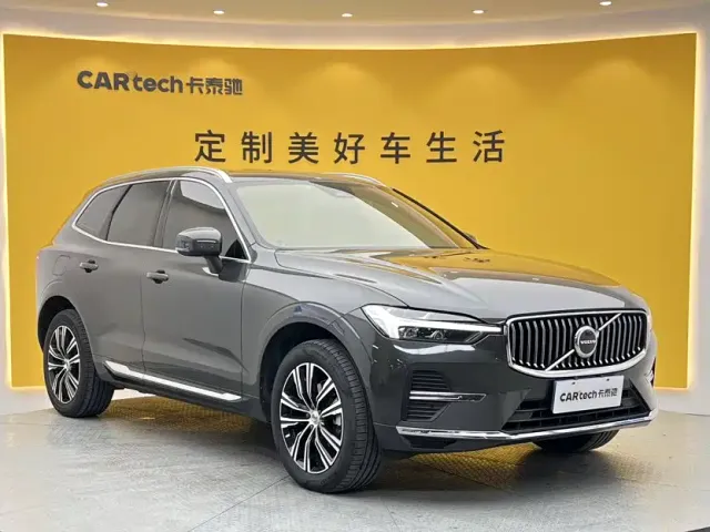 Volvo XC60 — Фото автомобиля 2