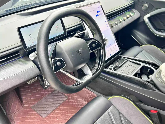 Nezha Auto Nezha GT 2023 560 Sport Edition — Фото автомобиля 13