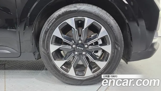 Kia Carnival Generation 4 — Фото автомобиля 6