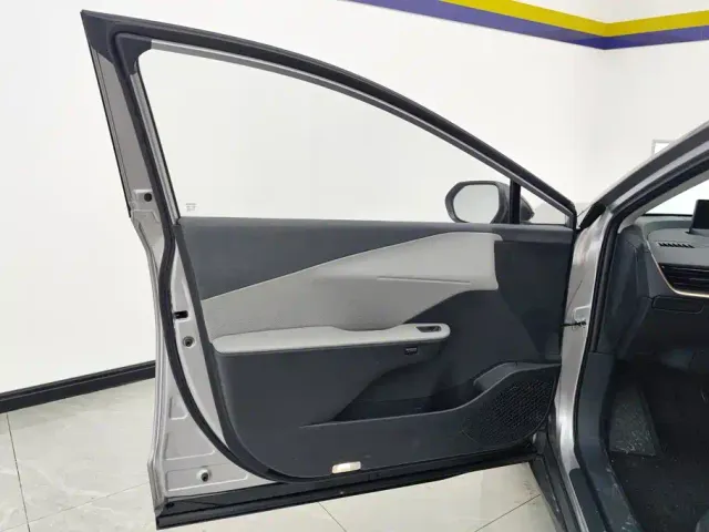 Toyota bZ3 — Фото автомобиля 7