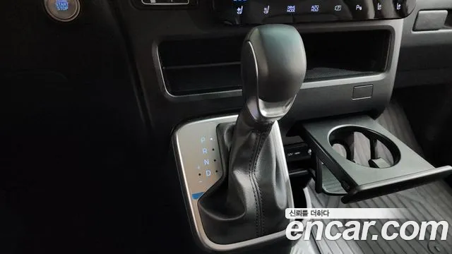 Hyundai Staria Staria — Фото автомобиля 8