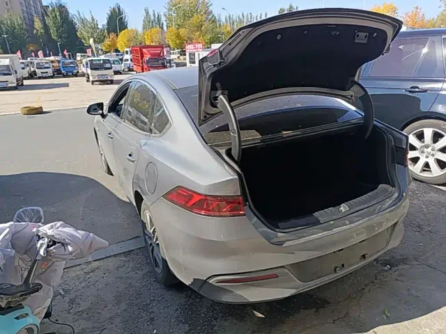 BYD Qin PLUS — Фото автомобиля 4