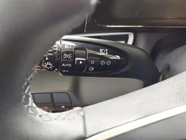 Hyundai Elantra — Фото автомобиля 3