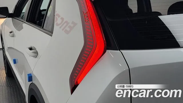 Kia Niro New — Фото автомобиля 8