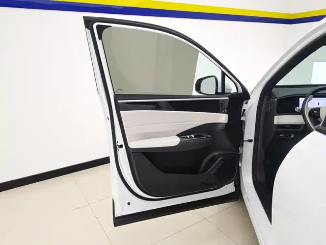 Geely Galaxy L7 — Фото автомобиля 7