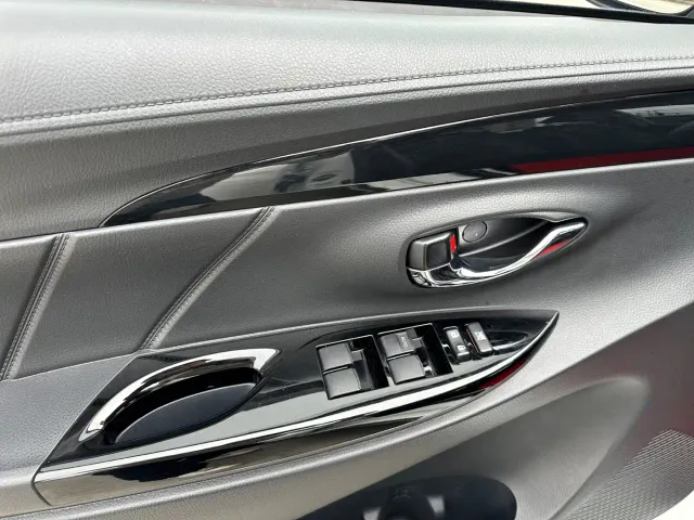 Toyota YARiS L Zhi Xuan — Фото автомобиля 11