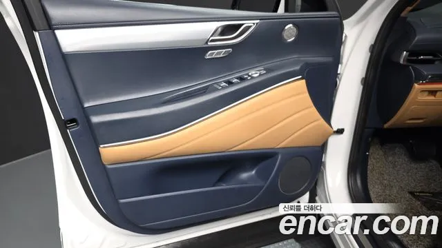 Genesis GV80 2.5T Бензин AWD — Фото автомобиля 21