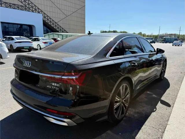 Audi A6L — Фото автомобиля 8