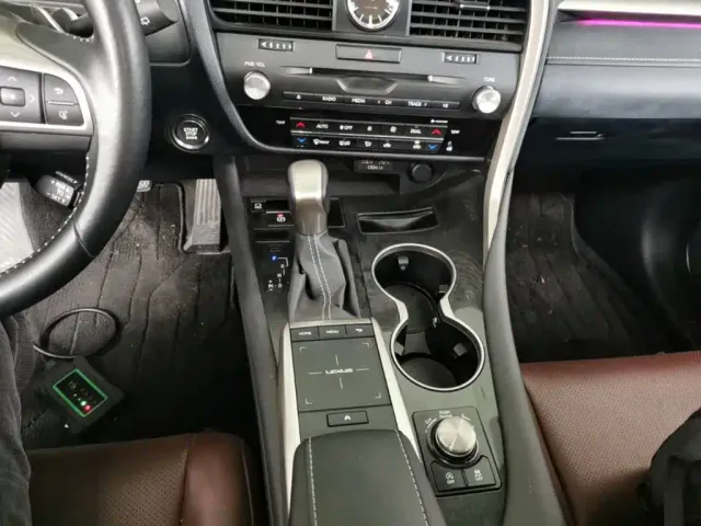 Lexus RX — Фото автомобиля 13