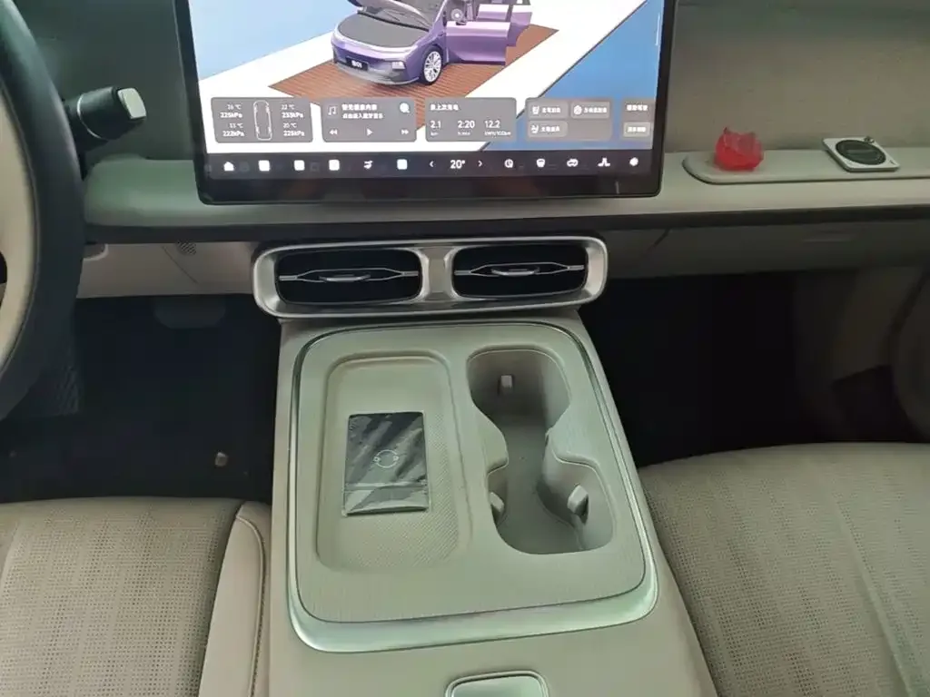 Leapmotor Leapmotor B01 2026 Model 550 Joy Edition — Фото автомобиля 13