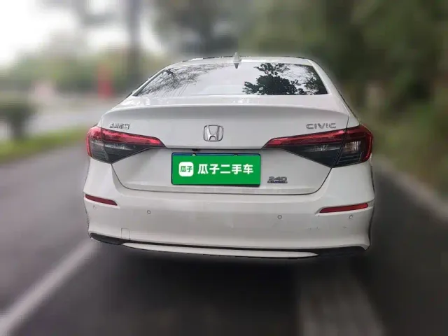 Honda Civic — Фото автомобиля 3