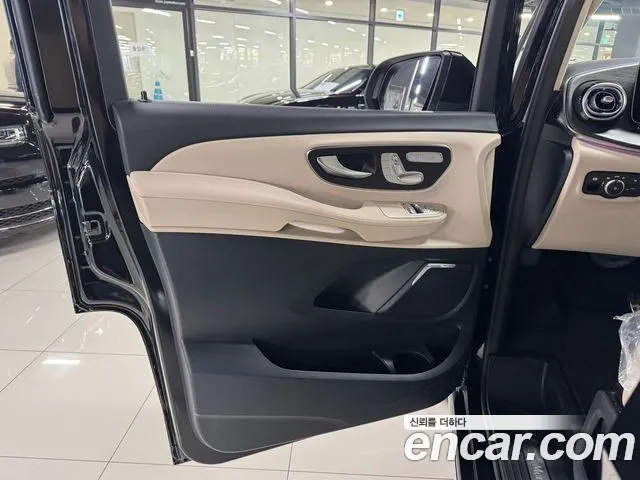 Mercedes-Benz V-Class — Фото автомобиля 9