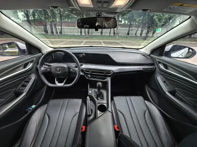 Changan Eado — Фото автомобиля 10