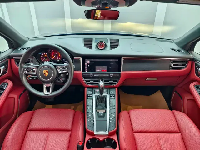 Porsche Macan — Фото автомобиля 8