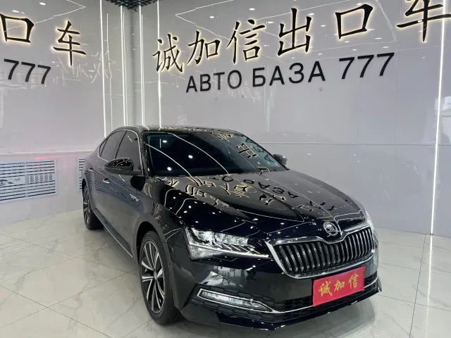 Skoda Superb — Фото автомобиля 3