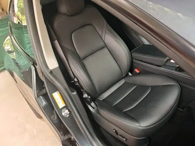 Tesla Model Y — Фото автомобиля 24